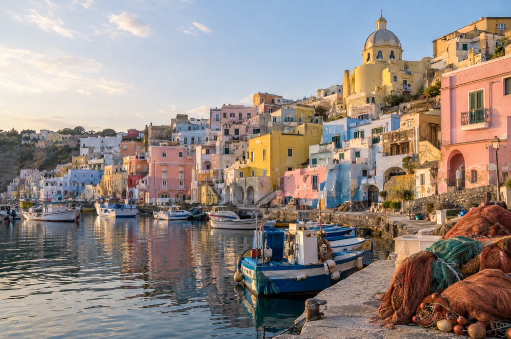 Le case colorate della Corricella a Procida